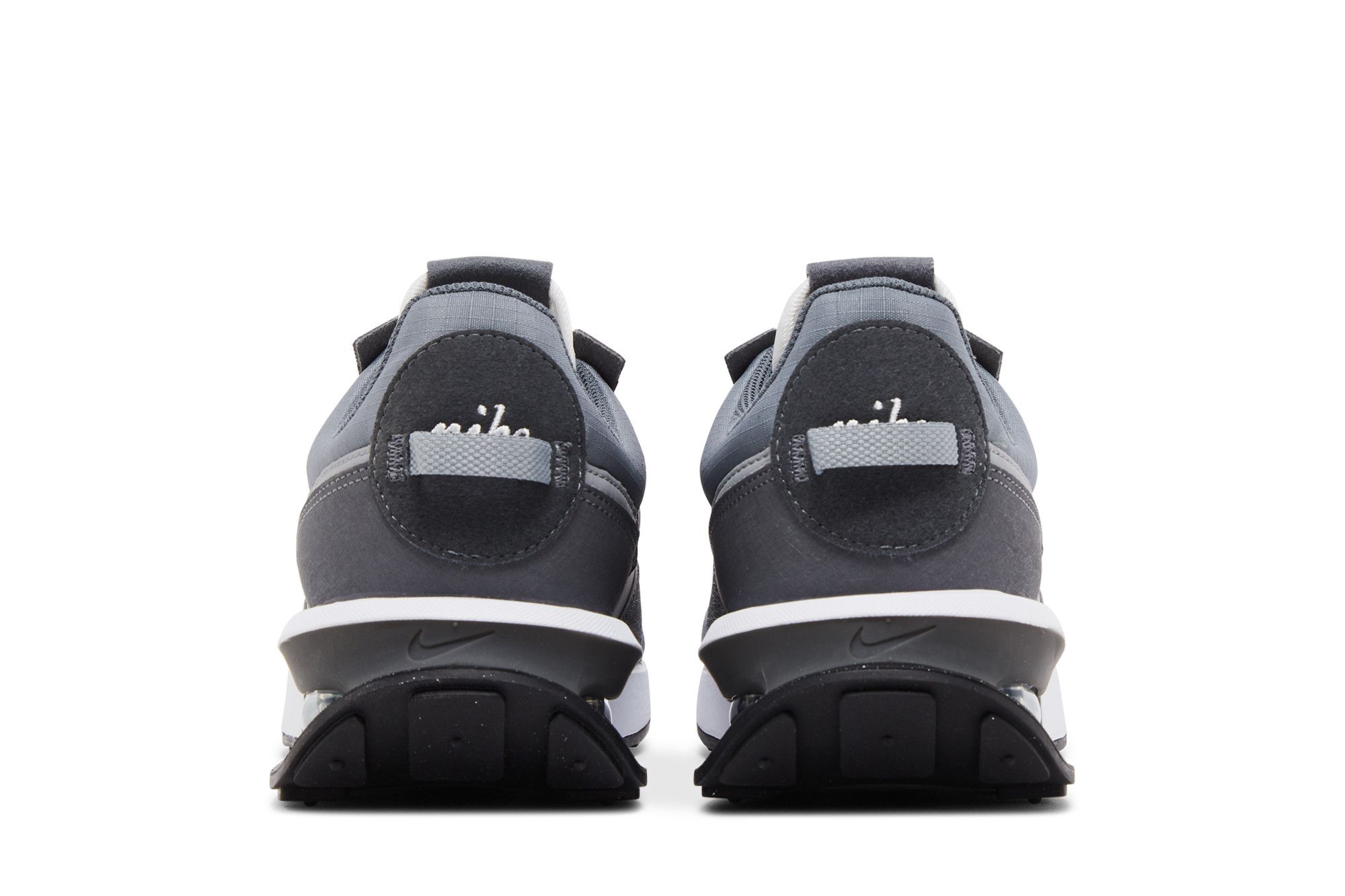 Details for Nike Air Max Pre-Day ''Smoke Grey'' Herren Sneaker DC9402-002