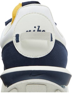 나이키 에어맥스 프리데이 "옵시디언 라이트 본" DQ4068-100 Sizing 나이키 에어맥스 프리데이 "옵시디언 라이트 본" DQ4068-100