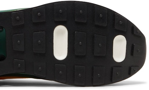 나이키 에어맥스 프리데이 "유니 골드 & 그린" DM0008-700 Purchase 나이키 에어맥스 프리데이 "유니 골드 & 그린" DM0008-700