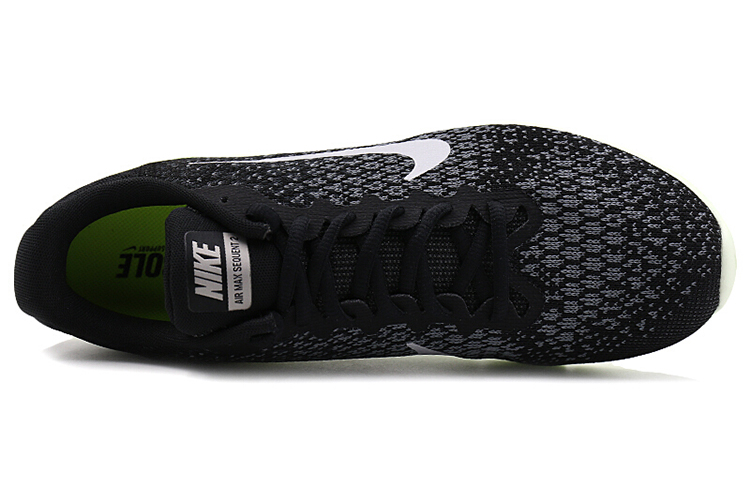 Shop Nike Air Max Sequent 低筒 跑步鞋 男女兩用 黑綠