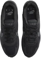 Shop 耐吉 Air Max Solo 'Triple Black' DX3666-010