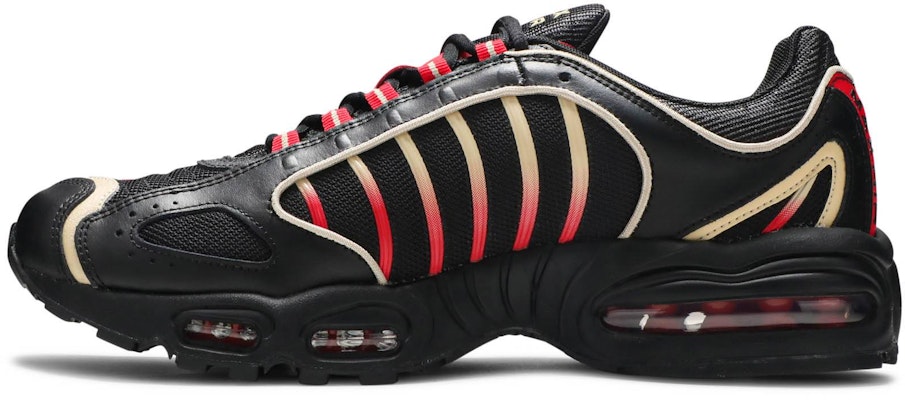 Nike Air Max Tailwind 4 'Hitam Emas Tim Merah' CT1267-001 Lookbook Nike Air Max Tailwind 4 'Hitam Emas Tim Merah' CT1267-001