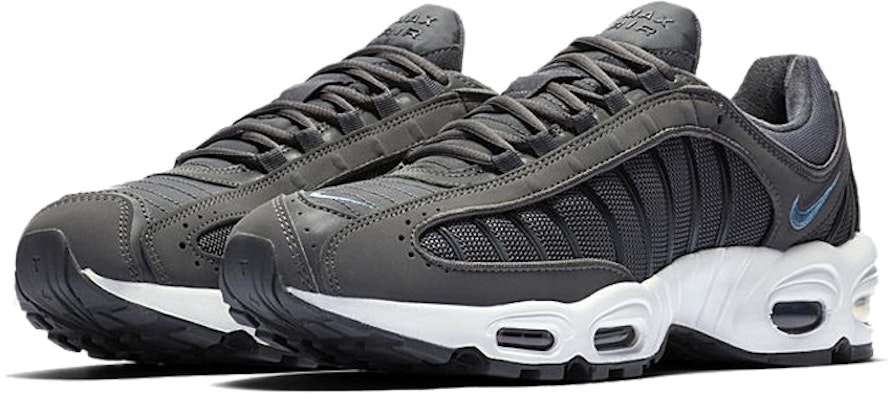 Nike Air Max Tailwind IV 'Abu-abu' CV1637-001 Lookbook Nike Air Max Tailwind IV 'Abu-abu' CV1637-001