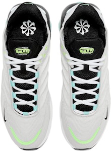 나이키 에어맥스 TW "화이트 틸 블랙" FQ6853-101 Lookbook 나이키 에어맥스 TW "화이트 틸 블랙" FQ6853-101