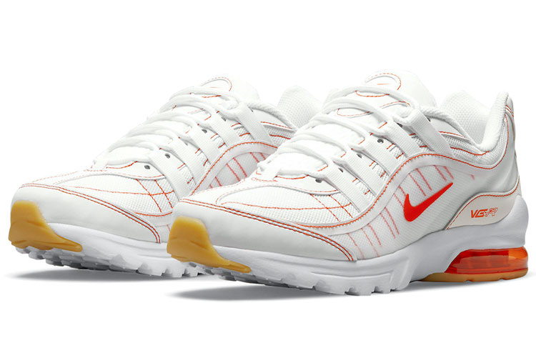 Lookbook Nike Air Max VG-R Weiß Orange Gummi DJ2002-100