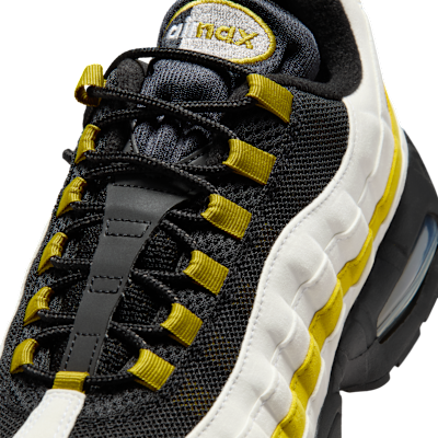 Sizing Nike Air Max White/Saffron Quartz/Black HM4740-102