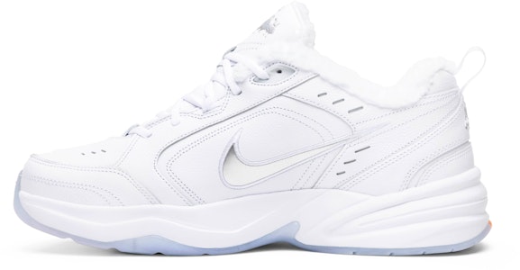 나이키 에어 모나크 IV '눈 오는 날' (Nike Air Monarch IV '눈 오는 날') AV6676-100 Lookbook 나이키 에어 모나크 IV '눈 오는 날' (Nike Air Monarch IV '눈 오는 날') AV6676-100