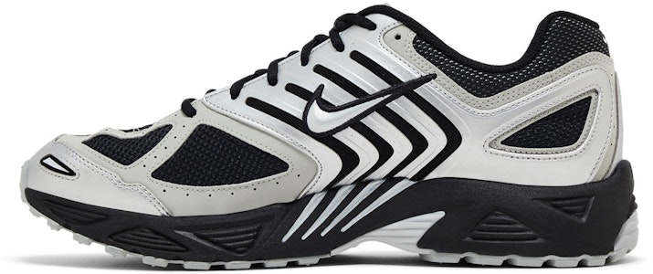 ナイキ エア ペガサス '05 メタリックシルバー HQ5403-001 Lookbook ナイキ エア ペガサス '05 メタリックシルバー HQ5403-001