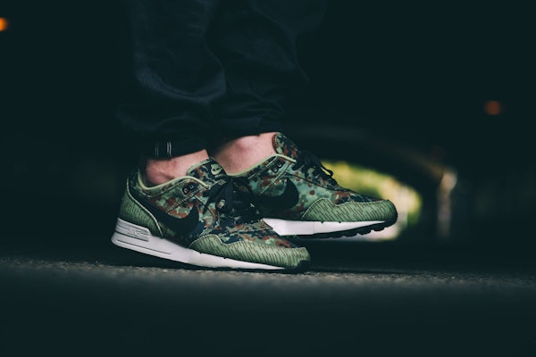 Nike Air Pegasus 89 'German Reunification' 724269-300 Shop Nike Air Pegasus 89 'German Reunification' 724269-300