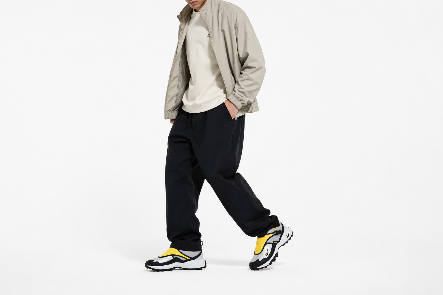 Order Nike Air Phassad ACG 2025 ''Argento Metallizzato Giallo Zest'' HM7133-001