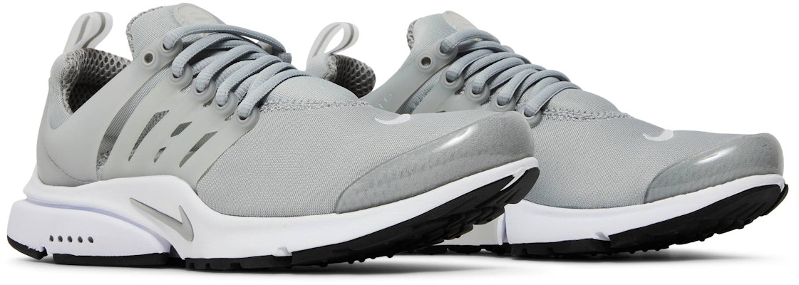 Nike Air Presto trainers in smoke grey and white
