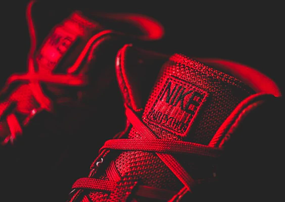 耐吉 空氣蟒蛇 '紅色十月' 705066-600 Shop 耐吉 空氣蟒蛇 '紅色十月' 705066-600