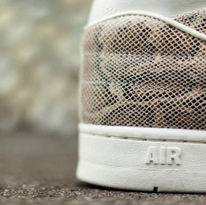 耐吉 Air Python 米白 Shop 耐吉 Air Python 米白