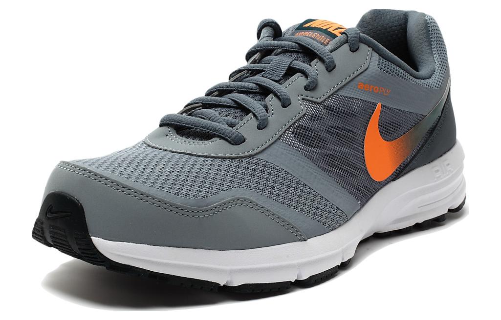 Lookbook Nike Air Relentless 4 低幫跑步鞋 灰色