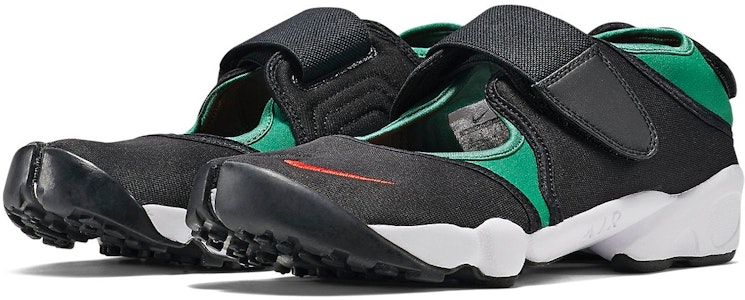 Nike Air Rift Hitam Hutan (2015) 'Hitam Merah Hijau' 789491-066 Lookbook Nike Air Rift Hitam Hutan (2015) 'Hitam Merah Hijau' 789491-066