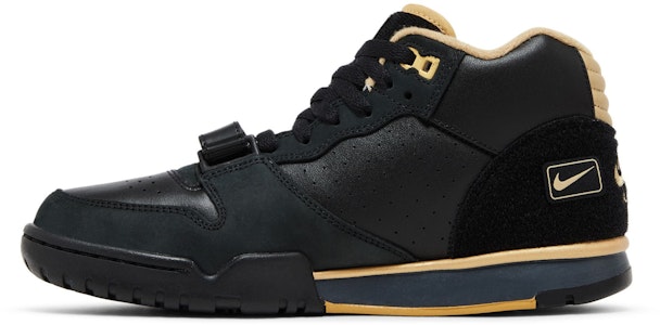 Nike Air Trainer 1 'Pakej Playoff Bola Sepak Kolej - Hitam' FJ6196-001 Lookbook Nike Air Trainer 1 'Pakej Playoff Bola Sepak Kolej - Hitam' FJ6196-001