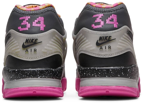 Nike Air Trainer 3 Prm Qs 'Bo Knows Horse Racing' 682933-001 Details for Nike Air Trainer 3 Prm Qs 'Bo Knows Horse Racing' 682933-001