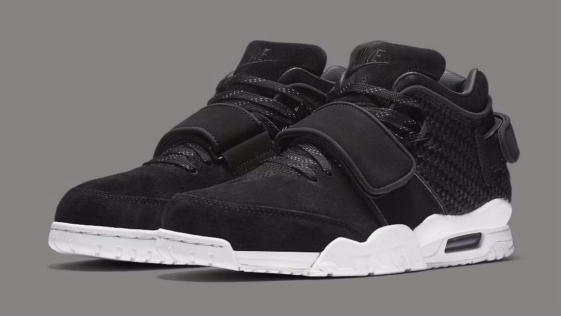 nike-air-trainer-cruz-black-suede
