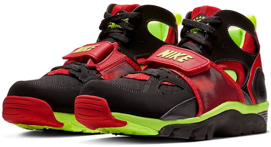 ナイキ エア トレーナー フゥアラッチ 'レッドボルト' 679083-020 679083-020 Lookbook ナイキ エア トレーナー フゥアラッチ 'レッドボルト' 679083-020 679083-020