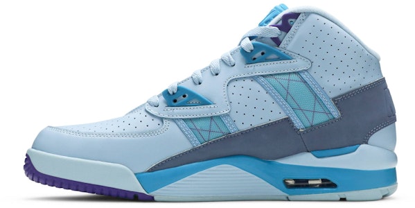 耐克 Air Trainer SC 高帮 '牛奶蓝' 运动鞋 302346-402 Lookbook 耐克 Air Trainer SC 高帮 '牛奶蓝' 运动鞋 302346-402