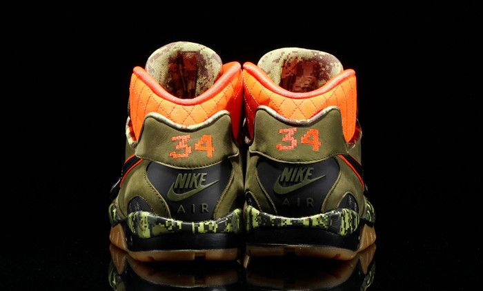 Shop 나이키 에어 트레이너 SC II 프리미엄 '그린' (Nike Air Trainer SC II Premium 'Green') 637804-300