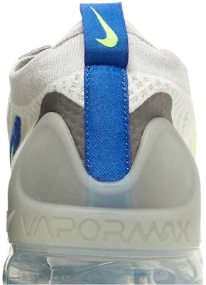 Nike Air Vapormax 2021 Flyknit 'Putih Volt Hyper Royal' DC9394-100 Sizing Nike Air Vapormax 2021 Flyknit 'Putih Volt Hyper Royal' DC9394-100