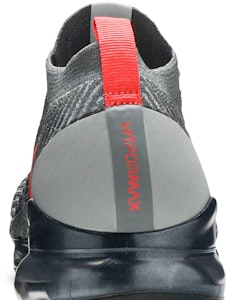 Nike Air VaporMax 3.0 'Iron Grey' Sepatu Sneakers Pria CT1270-001 Sizing Nike Air VaporMax 3.0 'Iron Grey' Sepatu Sneakers Pria CT1270-001