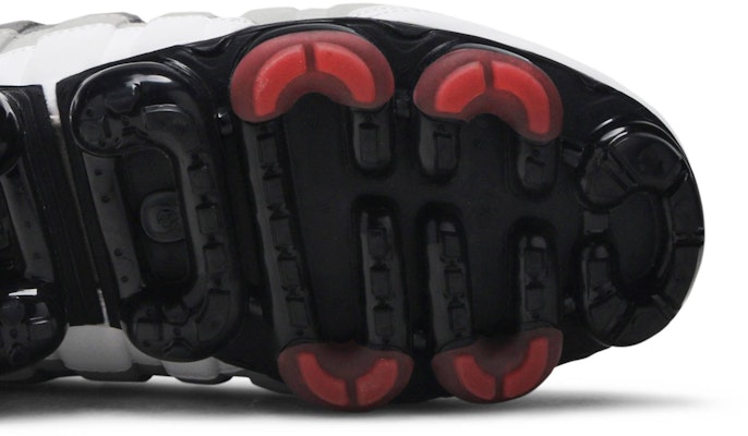 All black 2025 vapormax 95