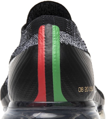 Nike Air VaporMax 'BHM' 2018 Sepatu Pria Terbaru AQ0924-007 Sizing Nike Air VaporMax 'BHM' 2018 Sepatu Pria Terbaru AQ0924-007