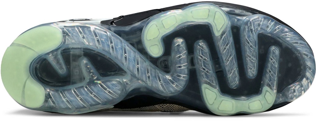 Nike Air VaporMax EVO NRG 'Collector's Closet' DD3054-001 Shop Nike Air VaporMax EVO NRG 'Collector's Closet' DD3054-001