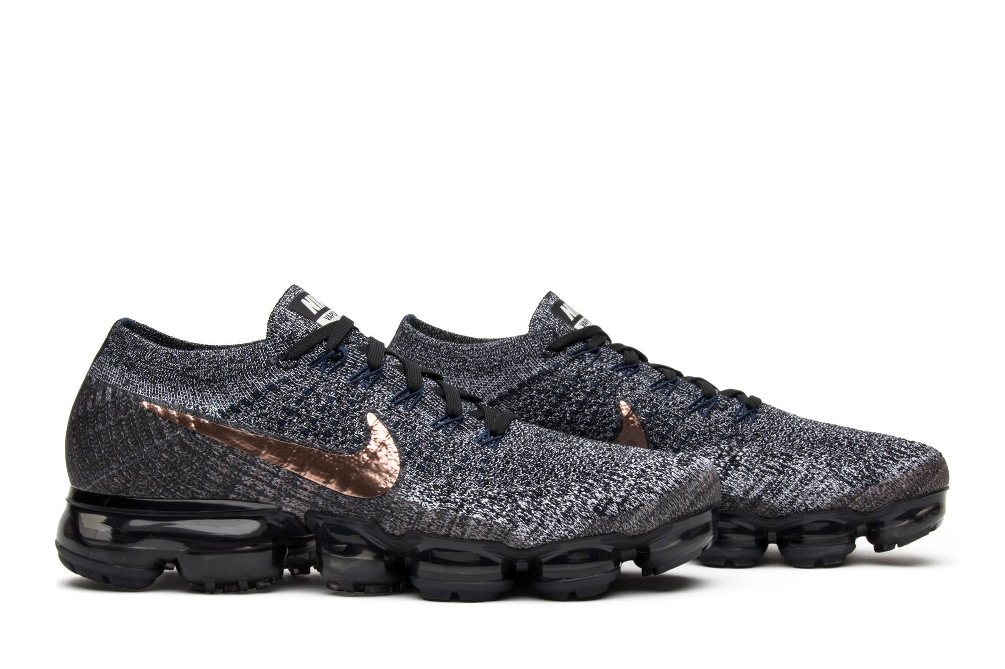 explorer dark vapormax