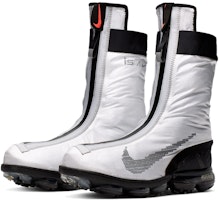 나이키 에어 베이퍼맥스 플라이니트 게이더 ISPA '실버' AR8557-001 Lookbook 나이키 에어 베이퍼맥스 플라이니트 게이더 ISPA '실버' AR8557-001