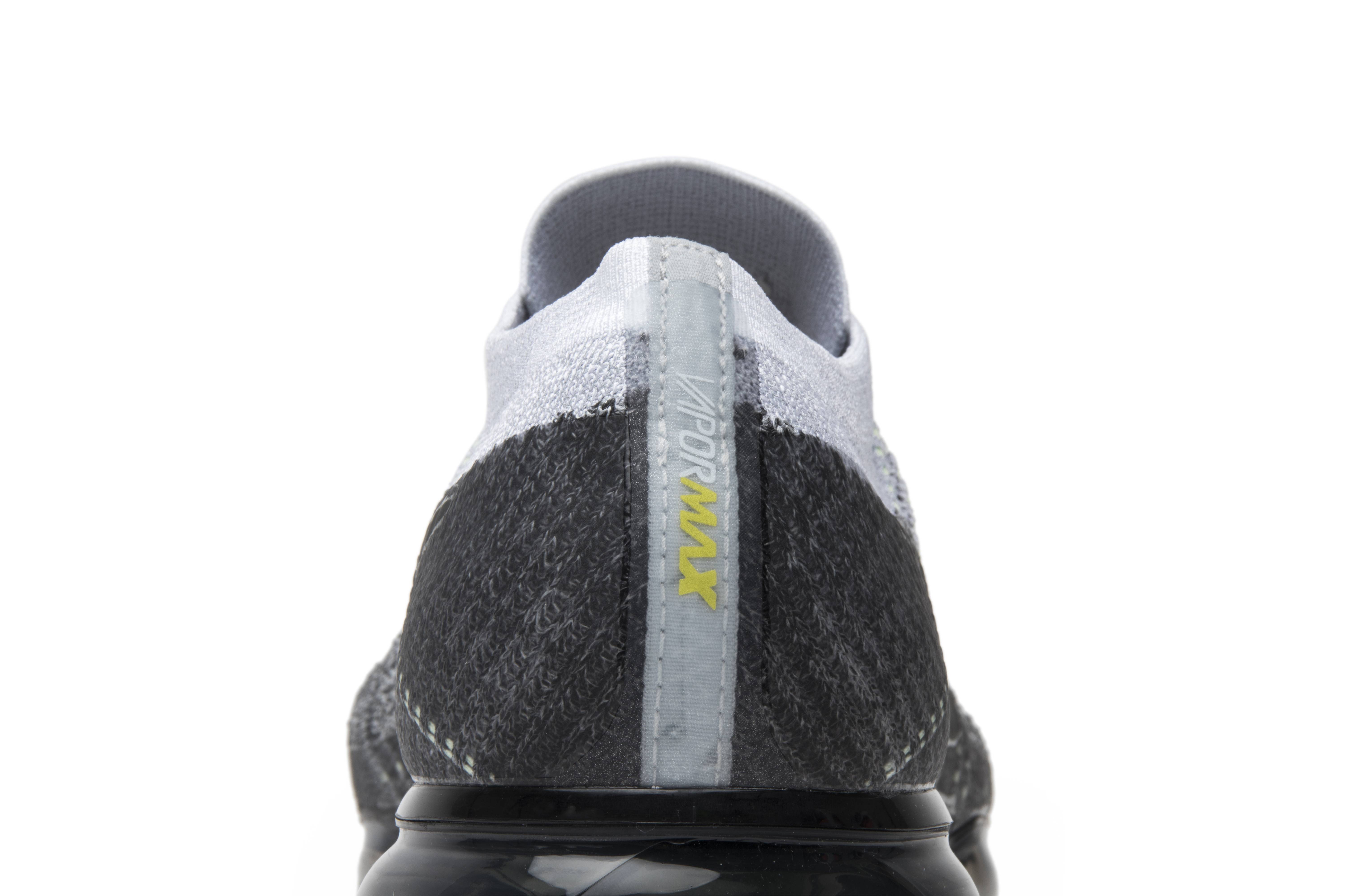 Sizing Nike Air VaporMax Kelabu Neon 922915-002