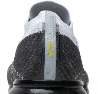 Nike Air VaporMax Kelabu Neon 922915-002 Sizing Nike Air VaporMax Kelabu Neon 922915-002