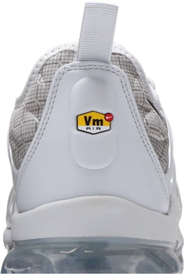 나이키 에어 베이퍼맥스 플러스 '퓨어 플래티넘' CT5529-001 Sizing 나이키 에어 베이퍼맥스 플러스 '퓨어 플래티넘' CT5529-001