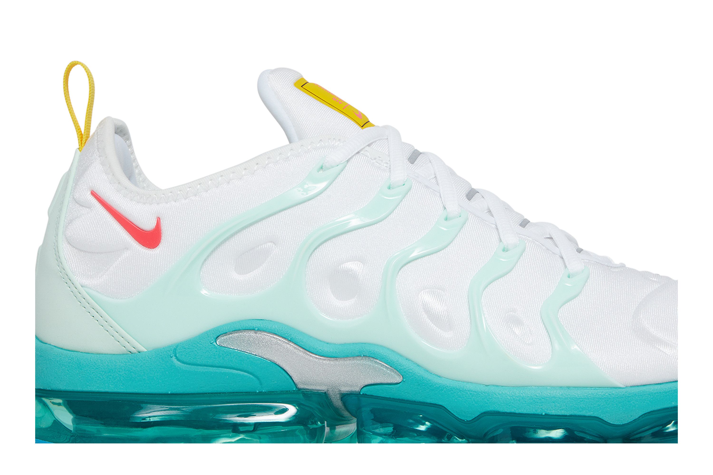 Lookbook 耐吉Air VaporMax Plus「自1972年起」DQ7645-100