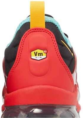 Nike Air VaporMax Plus 'Stained Glass' Sneaker Kaca Patri DX1795-001 Sizing Nike Air VaporMax Plus 'Stained Glass' Sneaker Kaca Patri DX1795-001