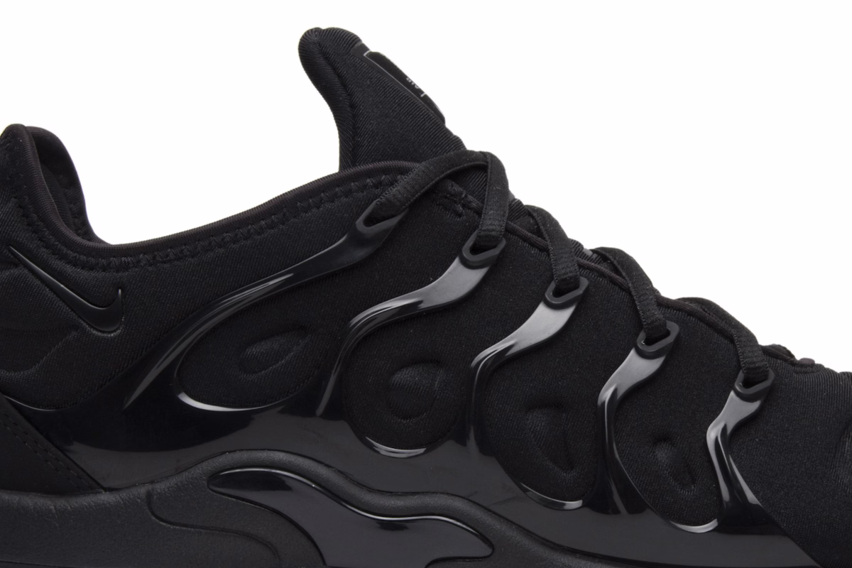 Nike Air VaporMax Plus 'Triple Black'