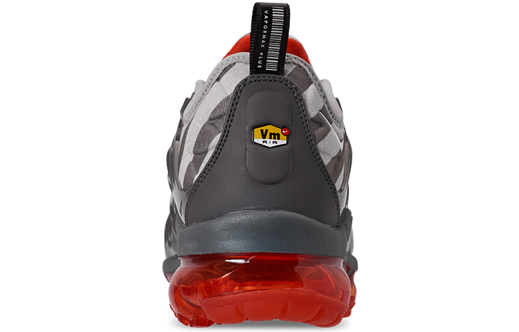 Shop 耐吉 Air VaporMax Plus 狼灰