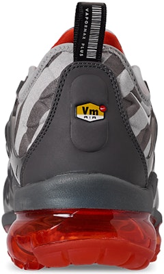 나이키 에어 베이퍼맥스 플러스 '울프 그레이/몬순 블루' 924453-020 Shop 나이키 에어 베이퍼맥스 플러스 '울프 그레이/몬순 블루' 924453-020