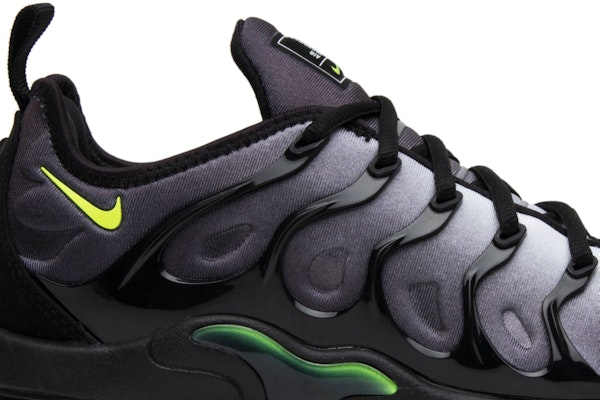 Nike Air VaporMax Plus Hitam Volt 924453-009 Order Nike Air VaporMax Plus Hitam Volt 924453-009