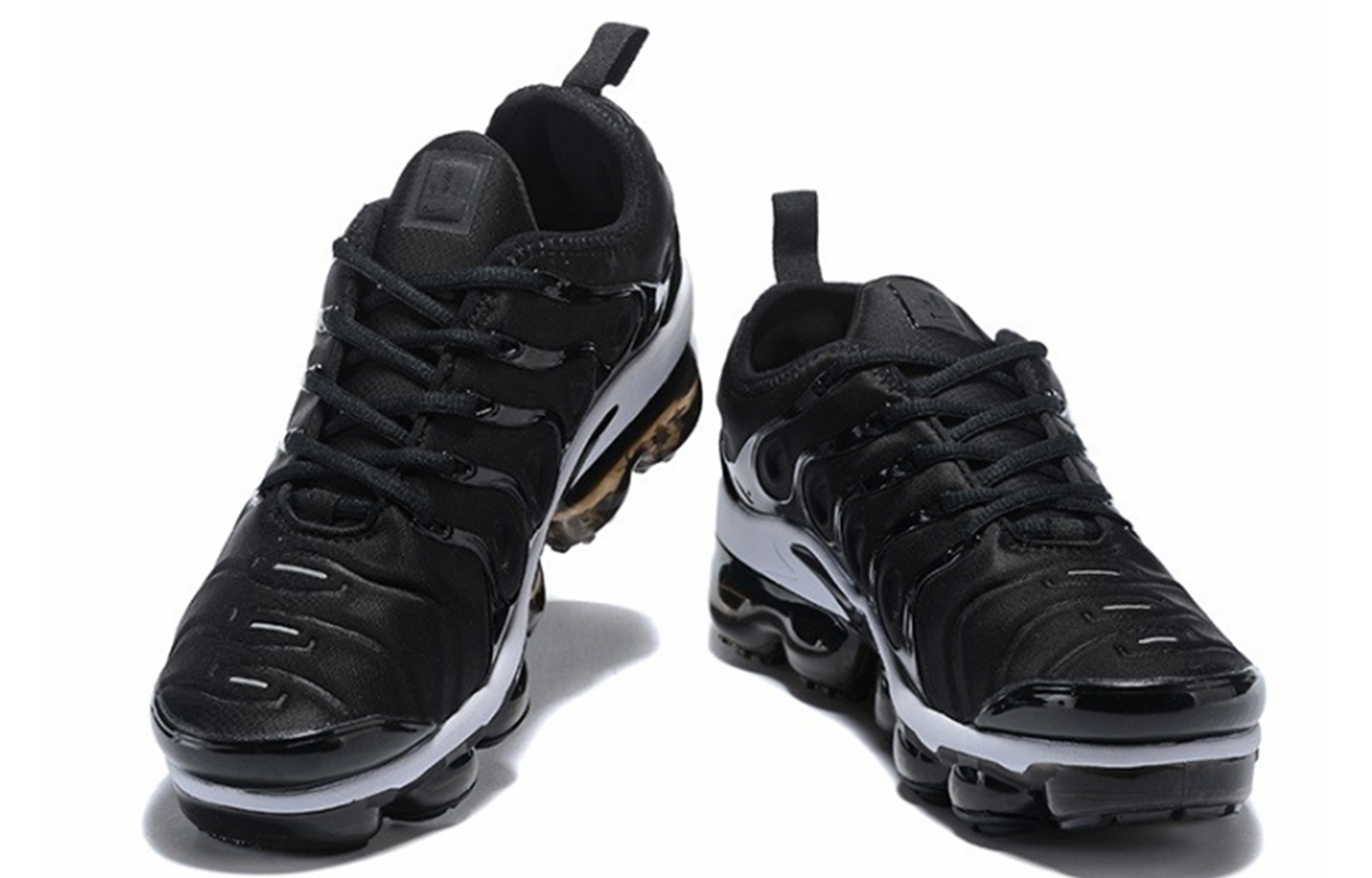 Lookbook Nike Air VaporMax Plus Negro Blanco 924453-010