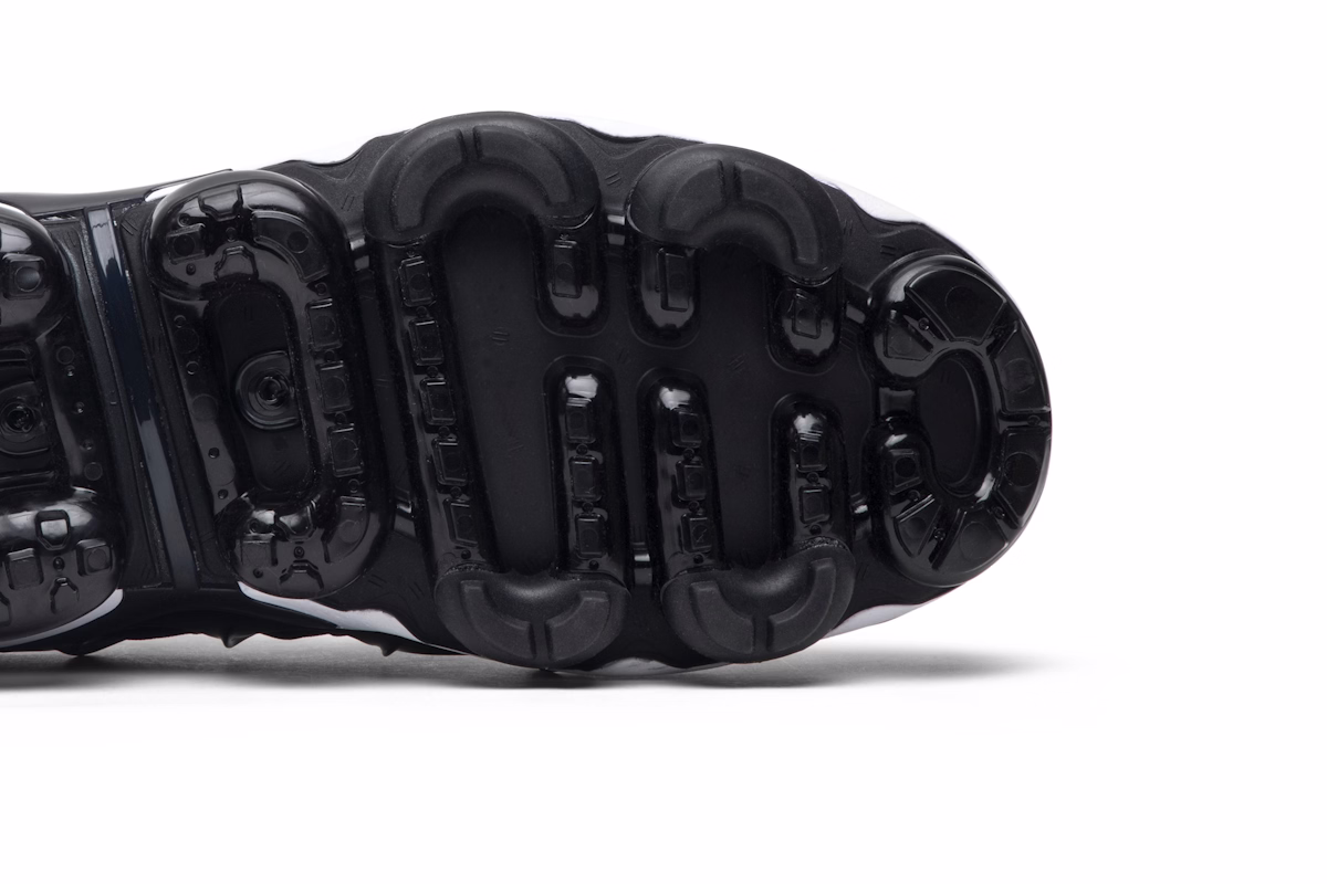 Nike Air VaporMax Plus Overbranding Black