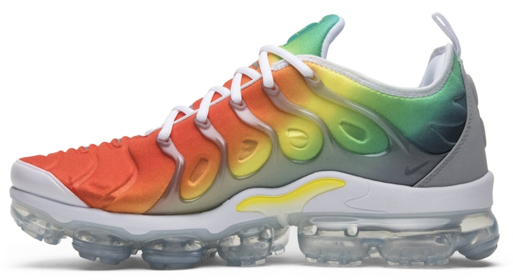 Nike Air VaporMax Plus Pelangi 924453-103 Lookbook Nike Air VaporMax Plus Pelangi 924453-103