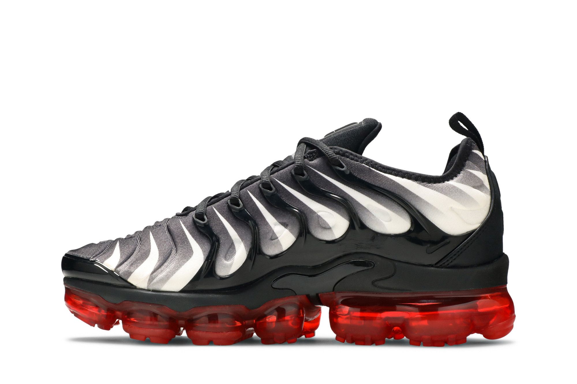 Lookbook Nike Air VaporMax Plus Shark Sneaker AQ8632-001