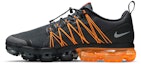 Lookbook Nike Air VaporMax Run Utility Hitam Jingga AQ8810-005