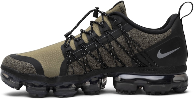 Kasut Nike Air VaporMax Run Utility Medium Olive AQ8810-201 Lookbook Kasut Nike Air VaporMax Run Utility Medium Olive AQ8810-201
