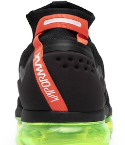 나이키 에어 베이퍼맥스 유틸리티 블랙 볼트 브라이트 크림슨 AH6834-007 Sizing 나이키 에어 베이퍼맥스 유틸리티 블랙 볼트 브라이트 크림슨 AH6834-007