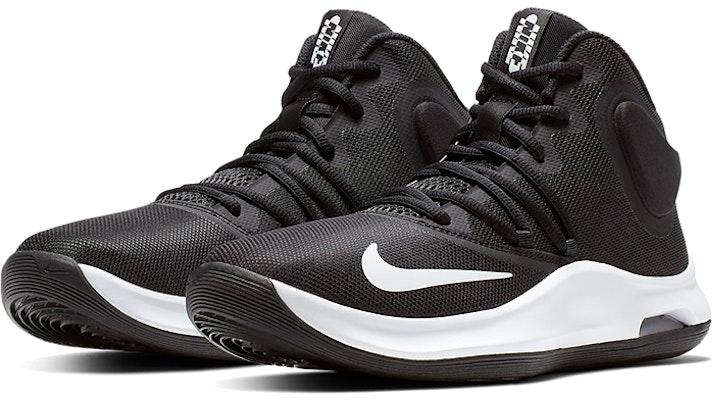 Nike Air Versitile IV 黑白實戰籃球鞋 Lookbook Nike Air Versitile IV 黑白實戰籃球鞋