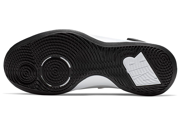 Sizing Nike Air Versitile IV Noir/Blanc AT1199-002